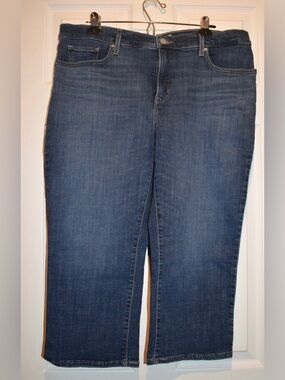 Levi's Women's Dark Blue 311 Skinny Capri Jeans